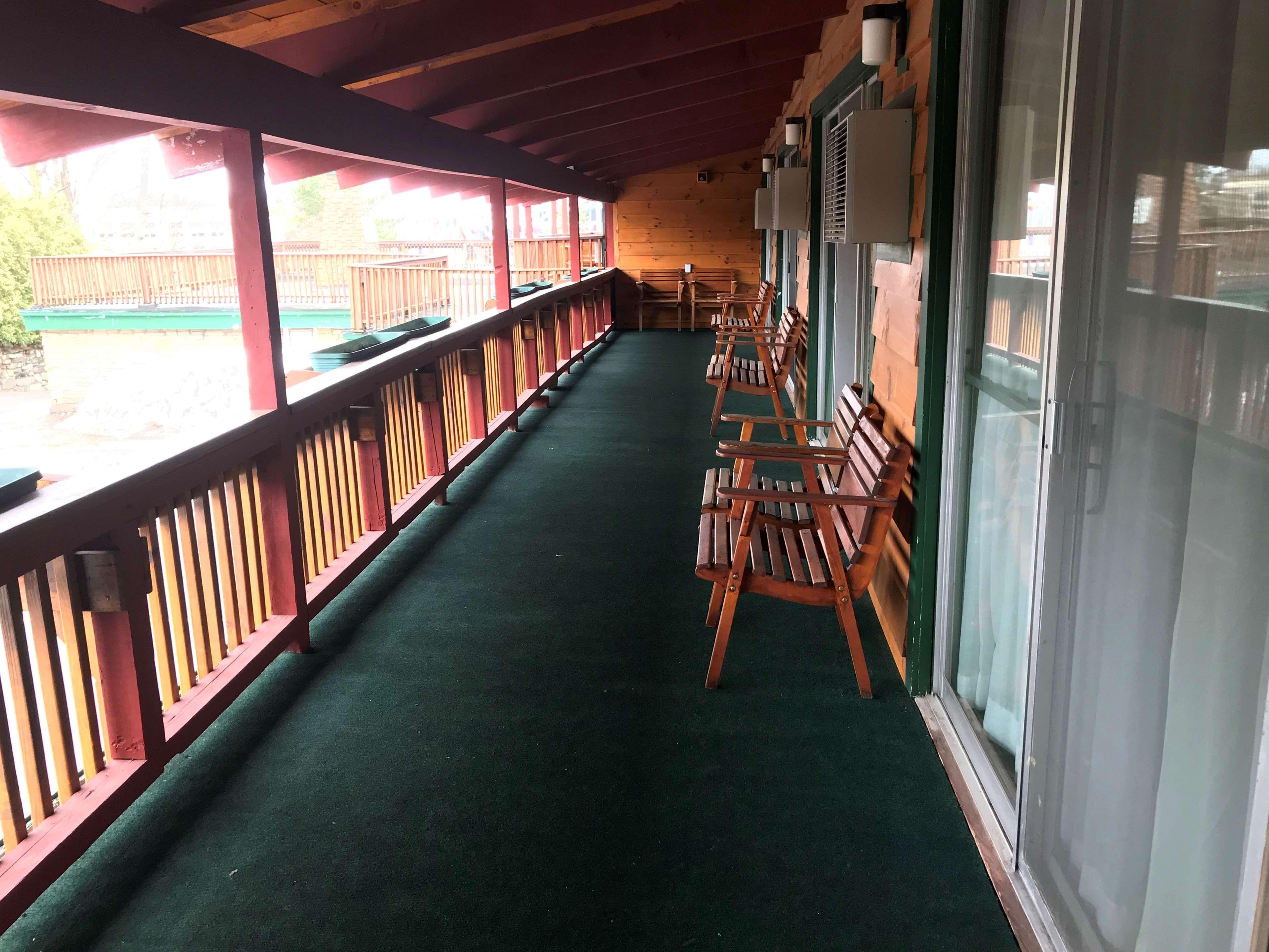 Best Western Adirondack Inn Lake Placid Esterno foto